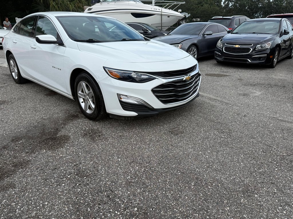 2021 Chevrolet Malibu's photo