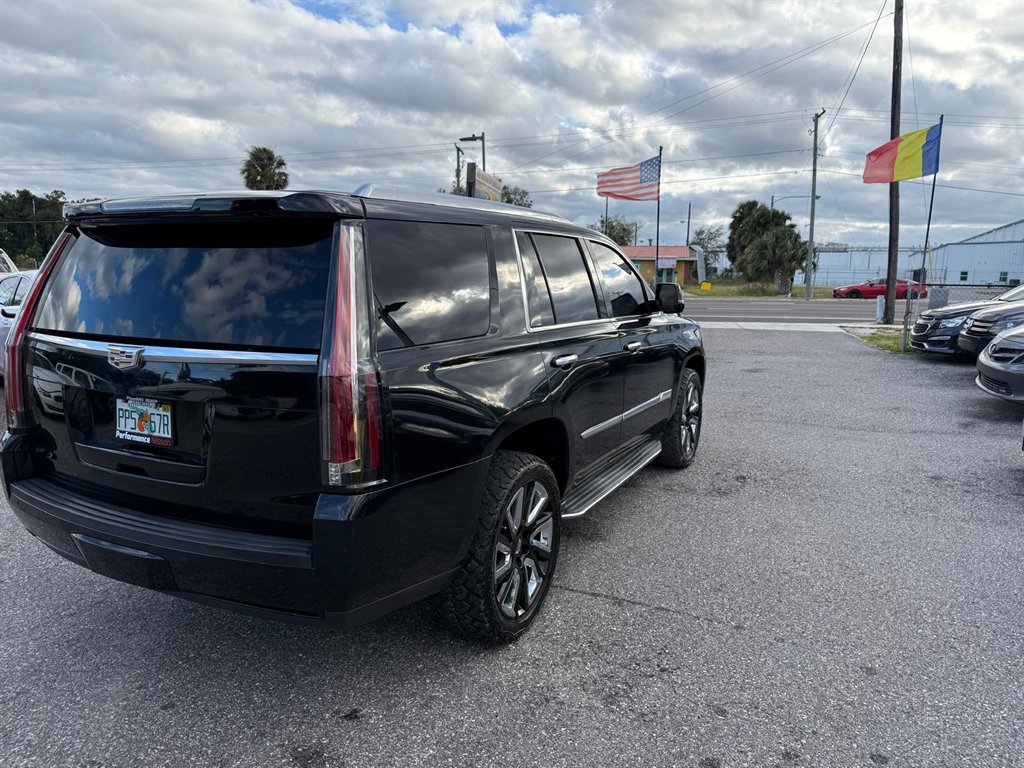 2016 Cadillac Escalade Luxury - Photo 8