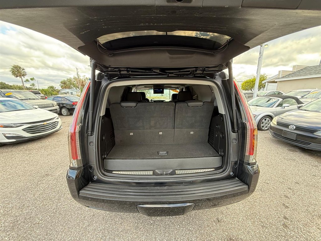 2016 Cadillac Escalade Luxury - Photo 10