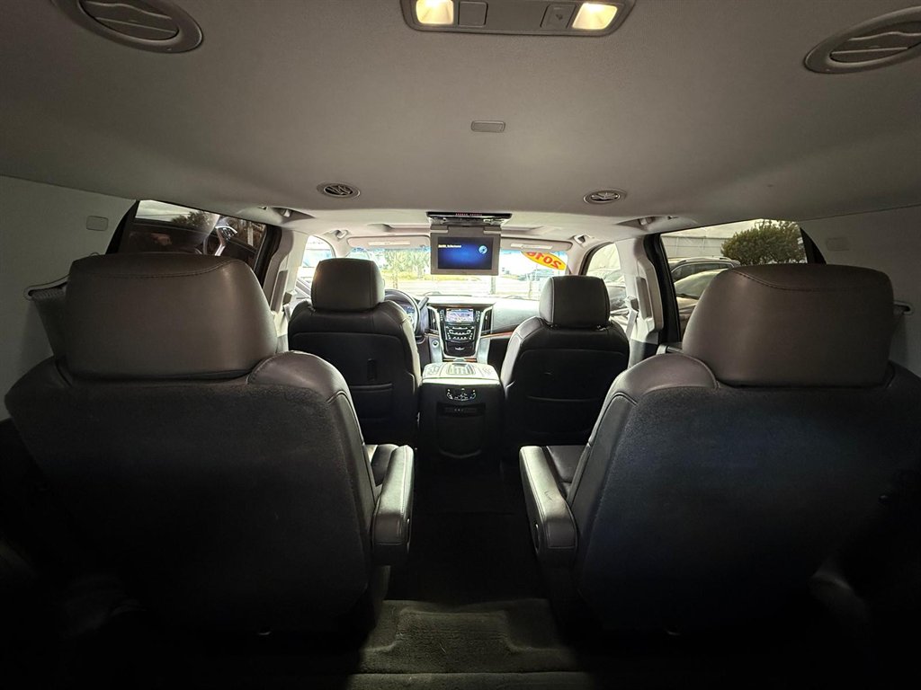 2016 Cadillac Escalade Luxury - Photo 14