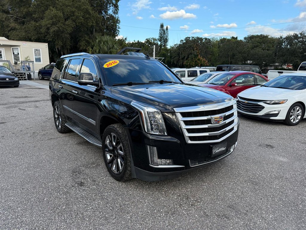 2016 Cadillac Escalade Luxury's photo