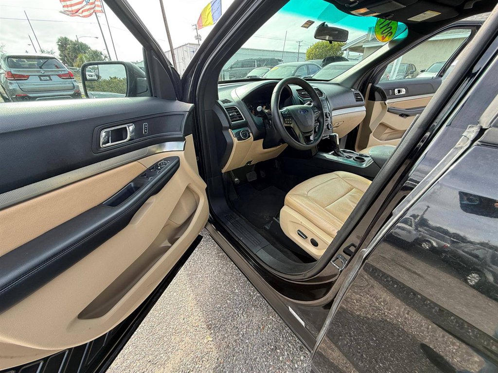 2017 Ford Explorer Base - Photo 17