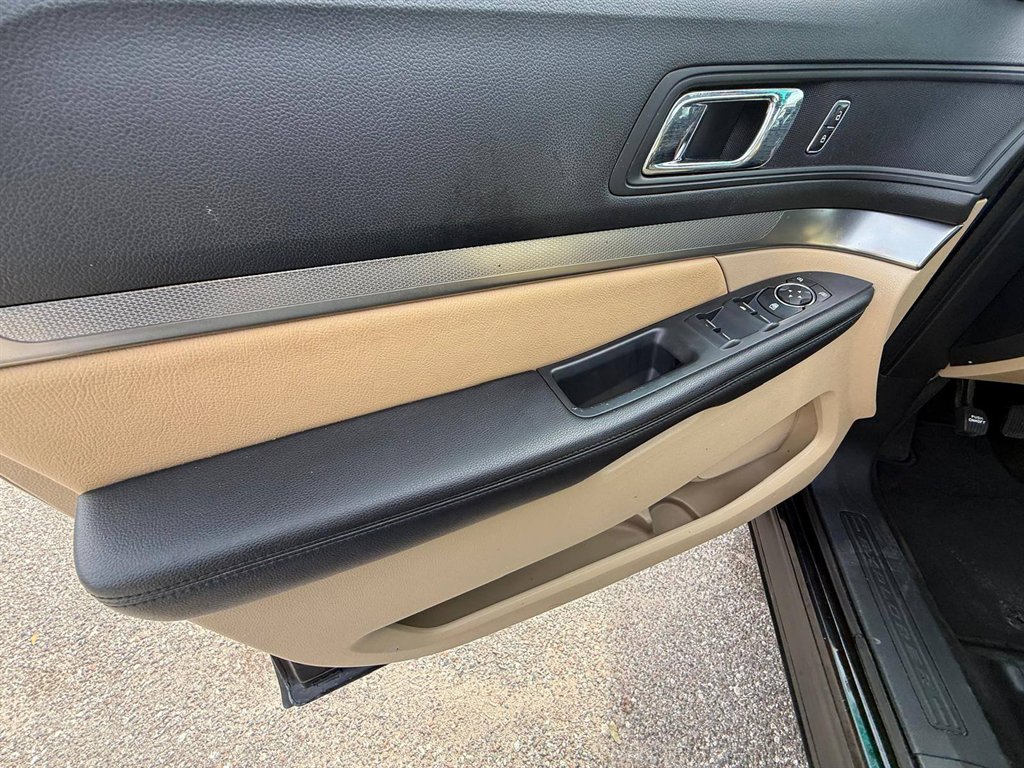 2017 Ford Explorer Base - Photo 16