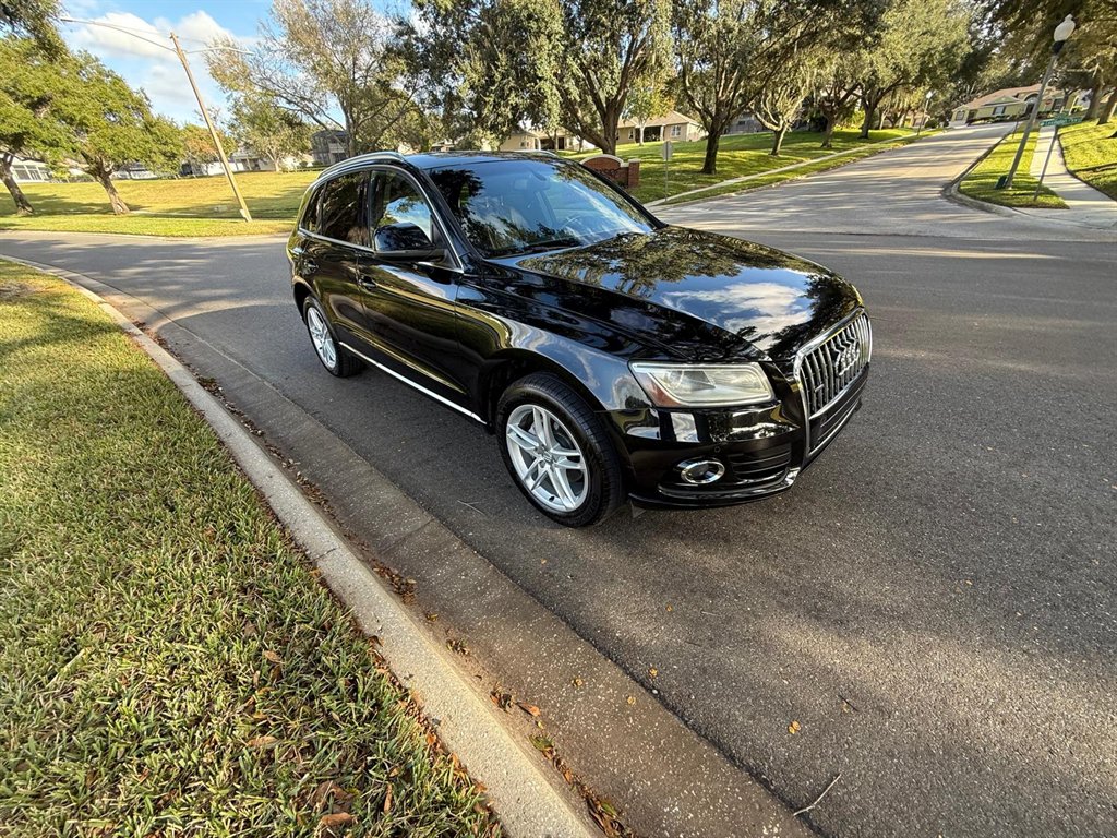 2013 Audi Q5 Premium's photo